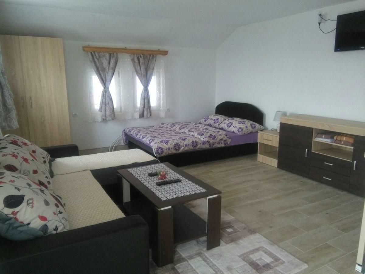 Apartmani "Babici" Banja Luka Exteriör bild